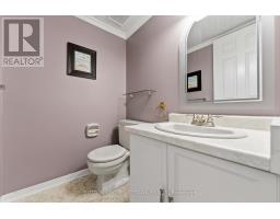 16 Crimson Gate, Ottawa, ON K1T1Z6 Photo 17