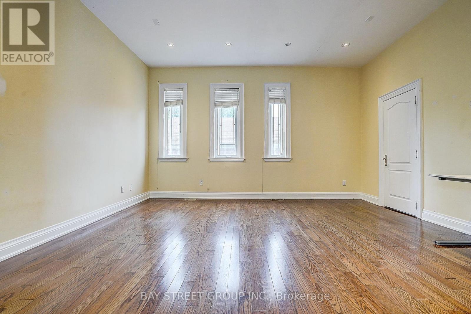 103 LAKE AVENUE - 10