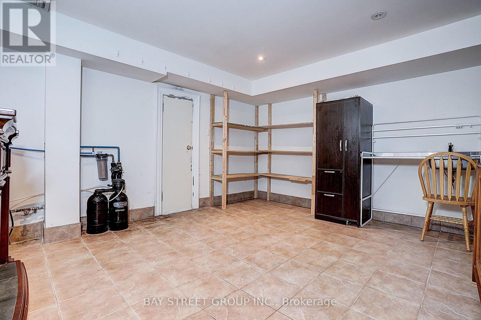 103 LAKE AVENUE - 33