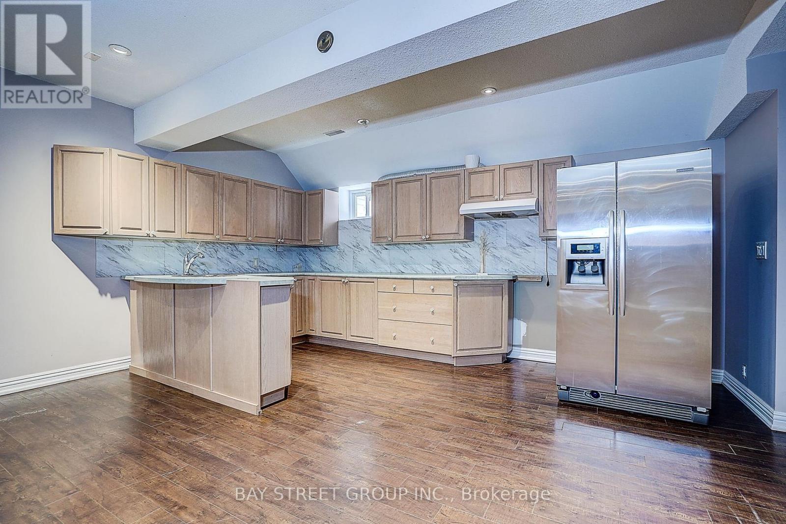 103 LAKE AVENUE - 36