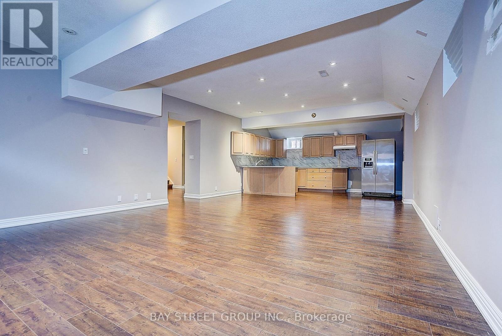 103 LAKE AVENUE - 37