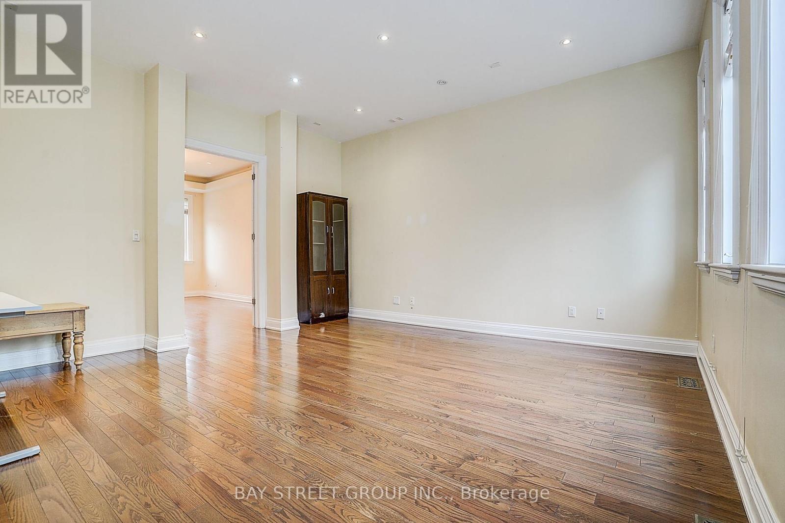 103 LAKE AVENUE - 9