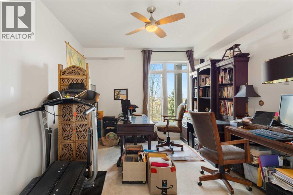 #304 8 Hemlock Crescent SW - 17