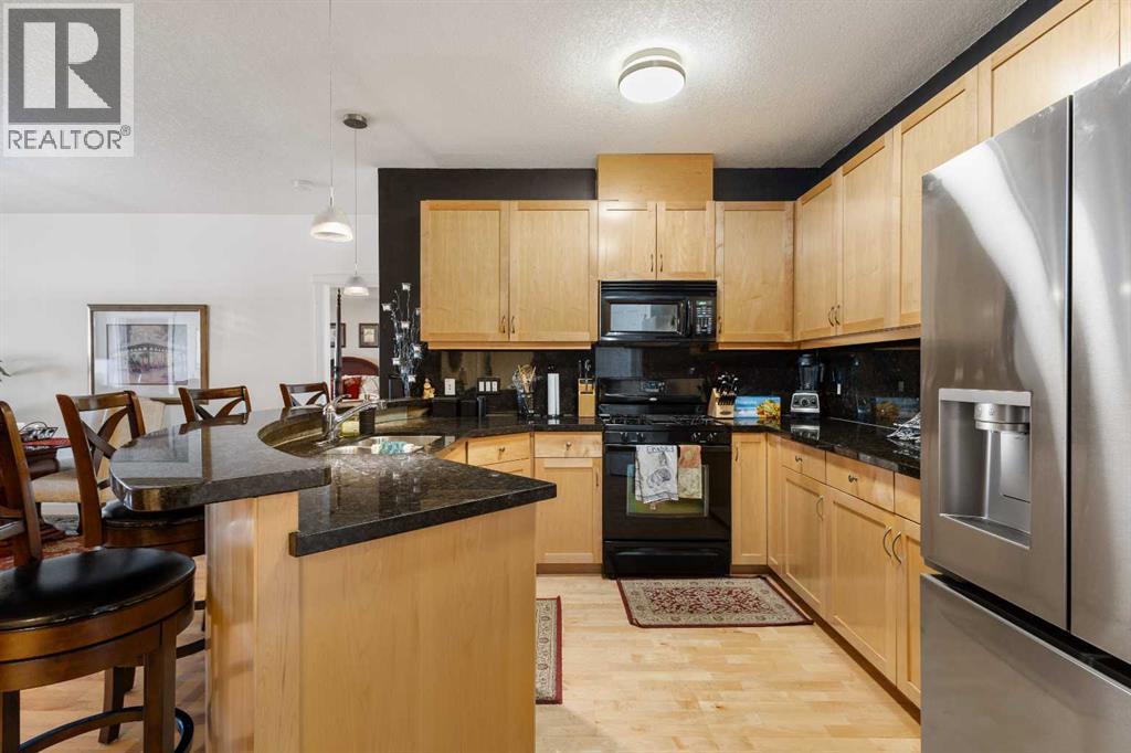 #304 8 Hemlock Crescent SW - 7