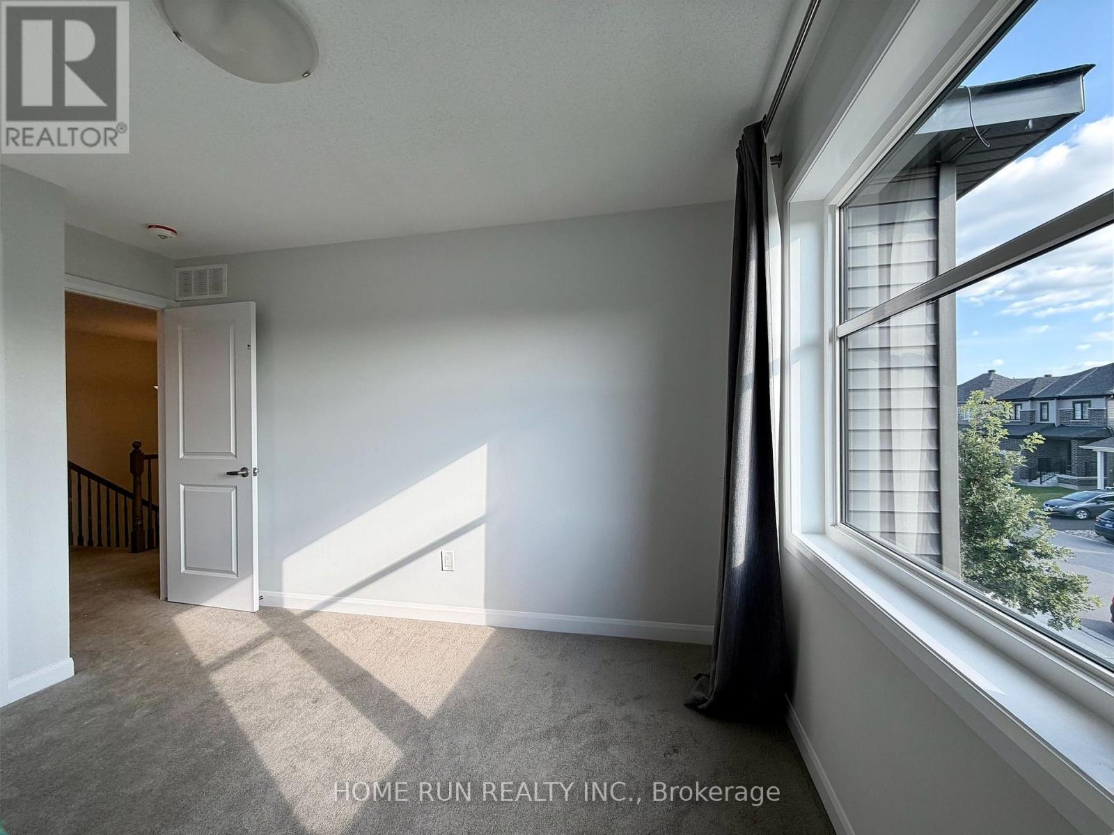 4 Bed, 3 Bath House for Rent in Ottawa – 1009 BALLYHALE HEIGHTS, Ottawa – MLS# X13681376 - Image 24