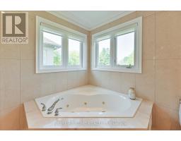 154 Charlton Boulevard, Toronto, ON M2R2J1 Photo 30