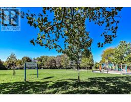 154 Charlton Boulevard, Toronto, ON M2R2J1 Photo 44