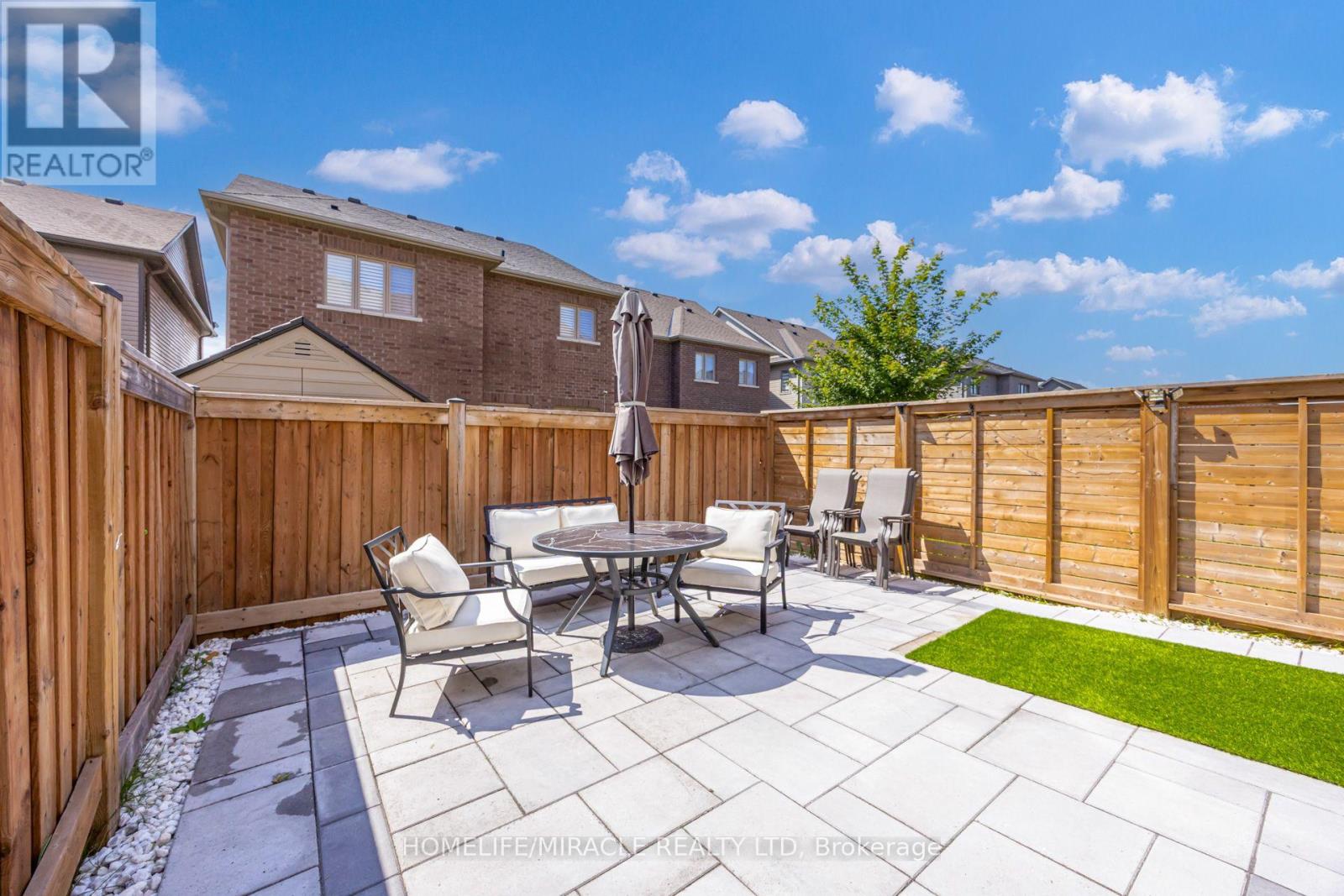 65 LORNE THOMAS PLACE - 45