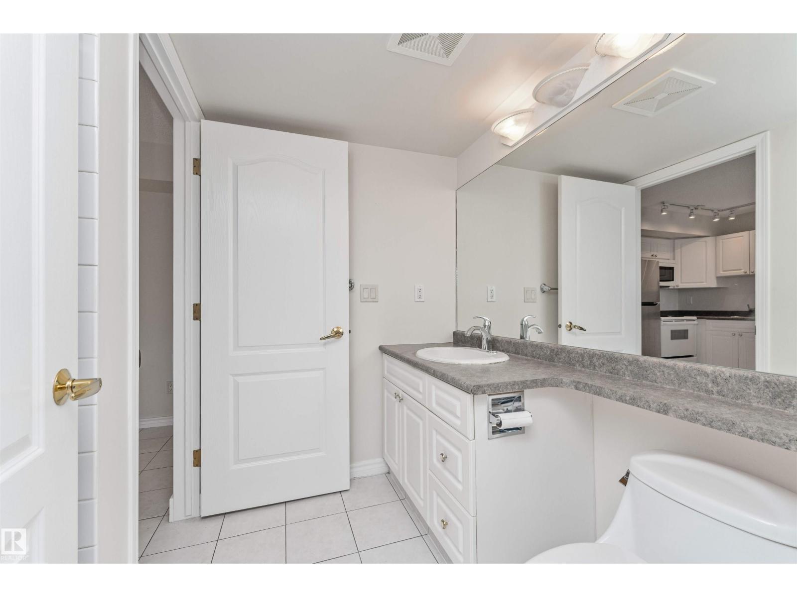 #1101 10909 103 AV NW - Image 19