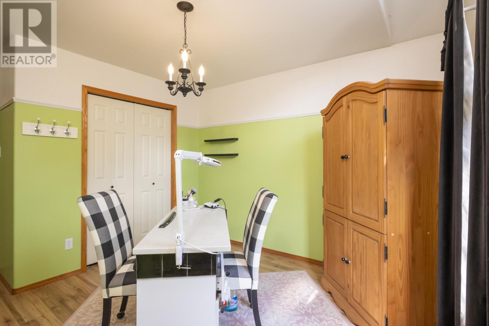 185 Ridgecrest RD - 28