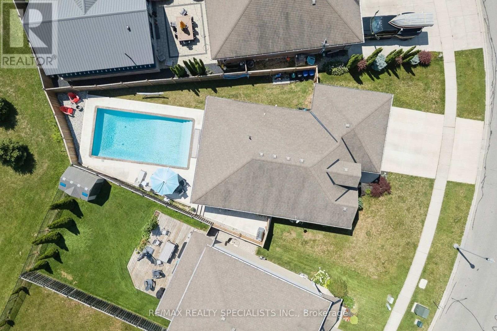 375 FAIRWAY ROAD - Image 35