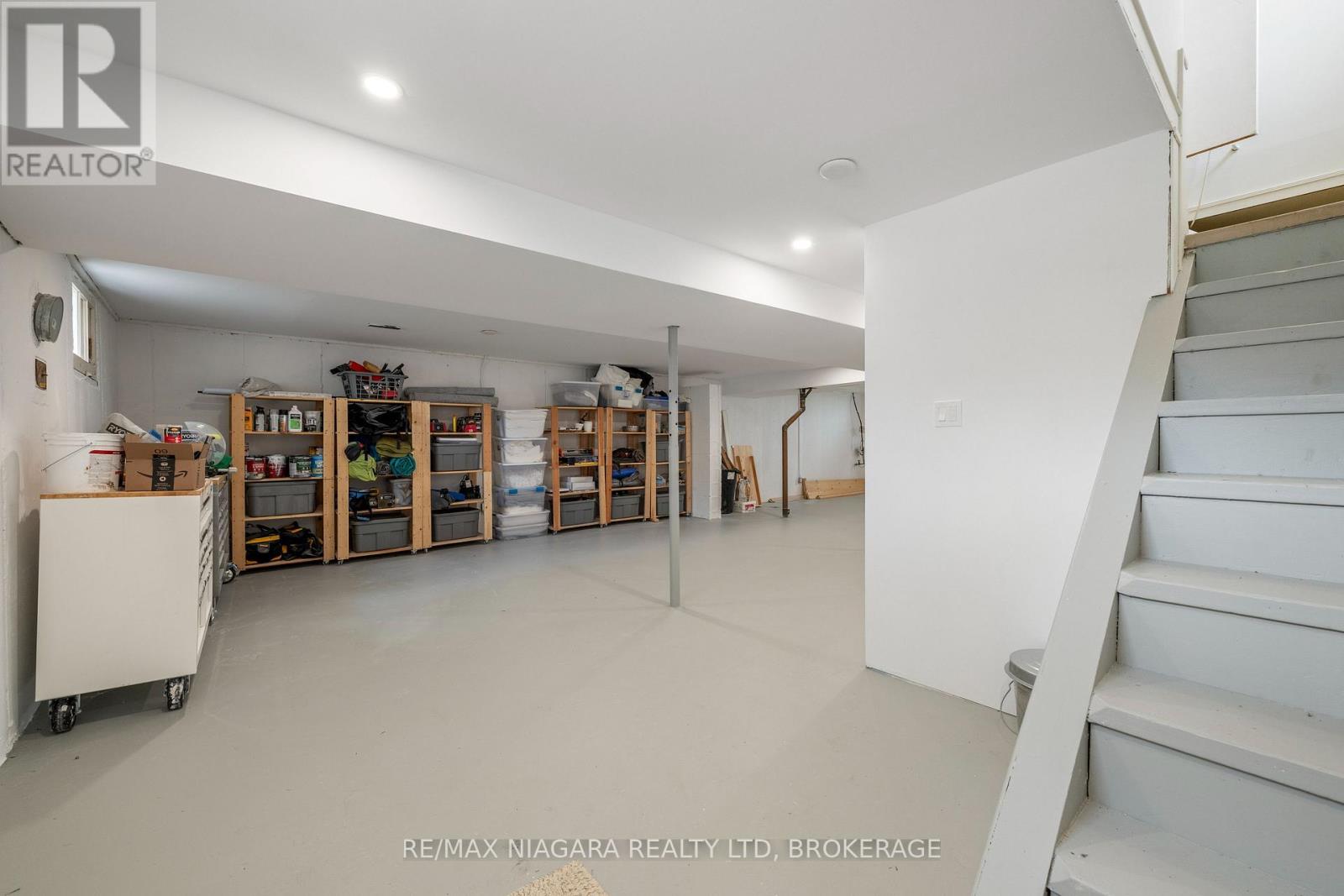 4 MACKIE STREET - Image 33