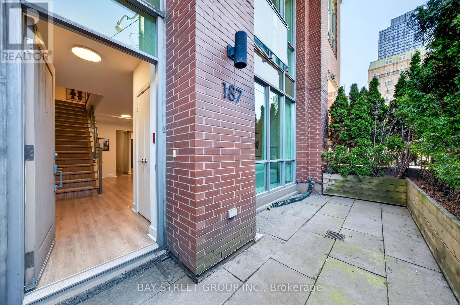 #N110 116 GEORGE STREET - 21