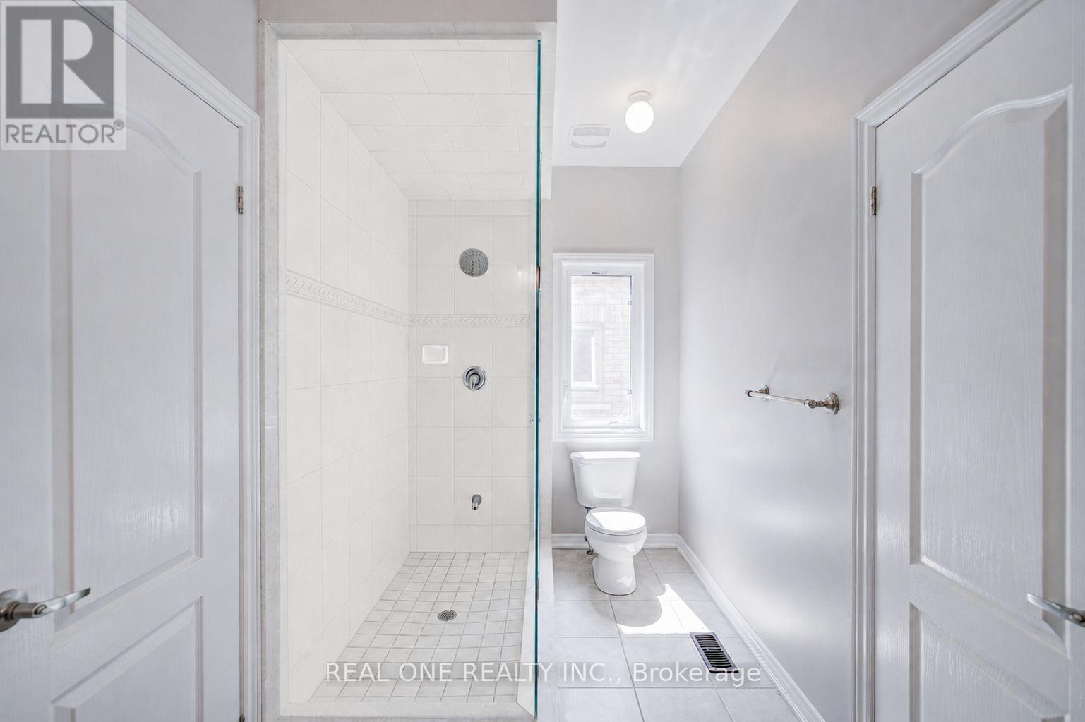 66 WOZNIAK CRESCENT - Image 36