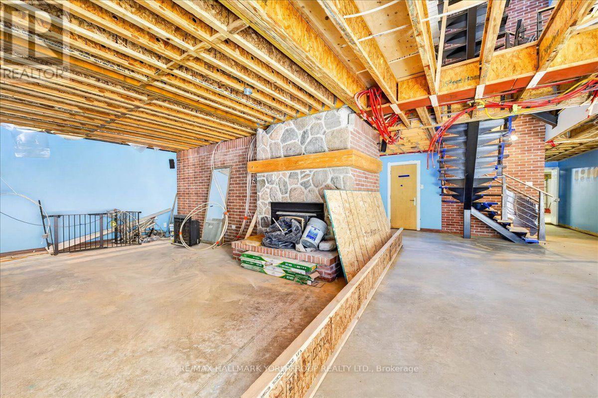 1249 SHOREVIEW DRIVE - 29
