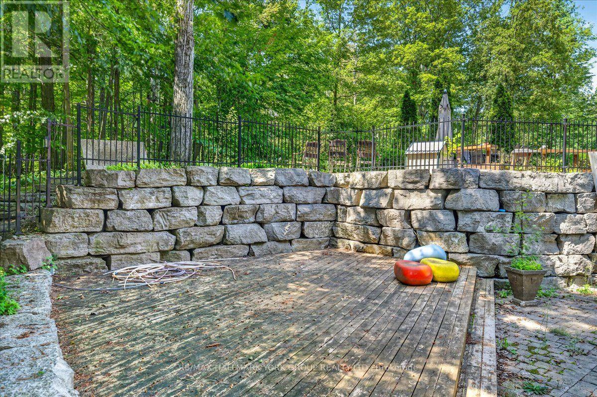 1249 SHOREVIEW DRIVE - 32