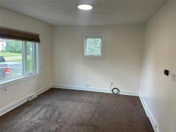 208 Garland Avenue, Foxwarren, MB R0J0R0 Photo 10