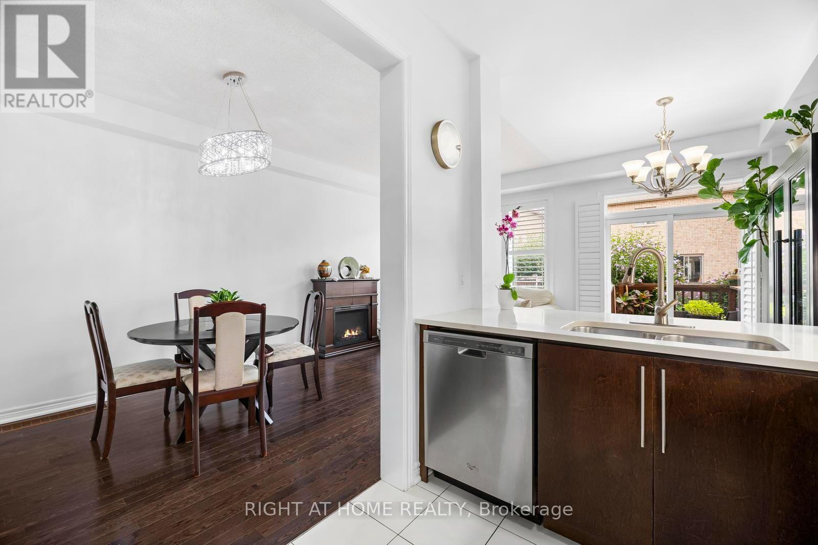41 COASTLINE DRIVE - 14