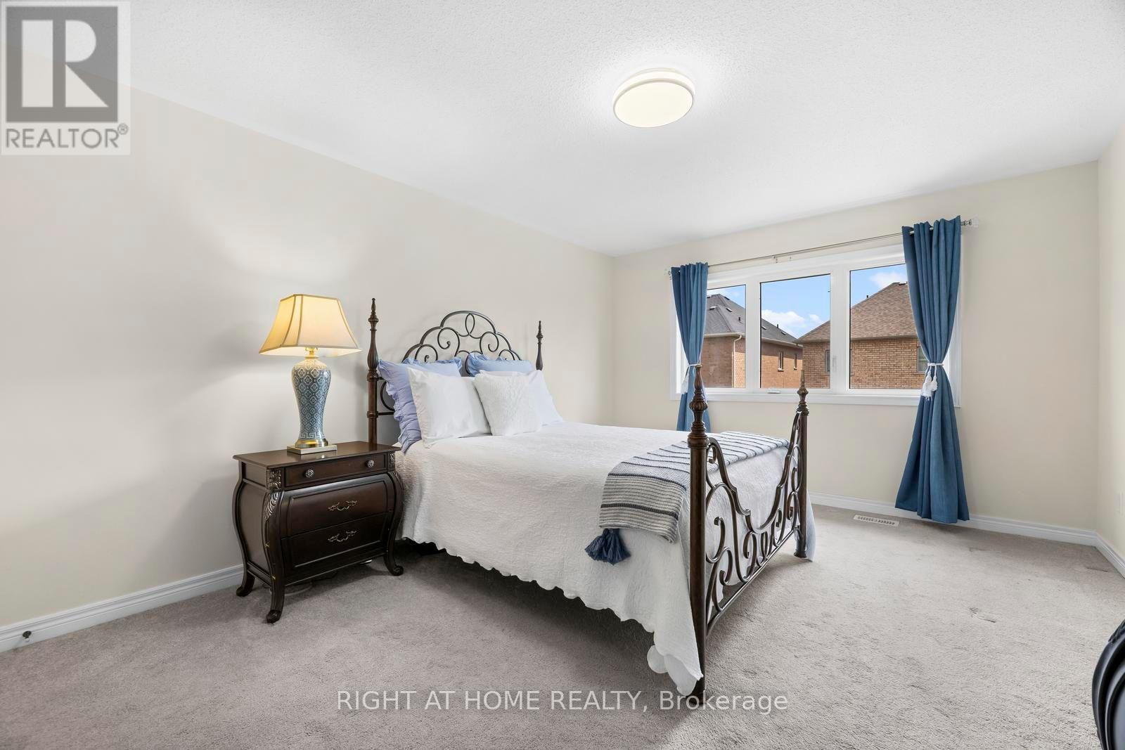 41 COASTLINE DRIVE - 20