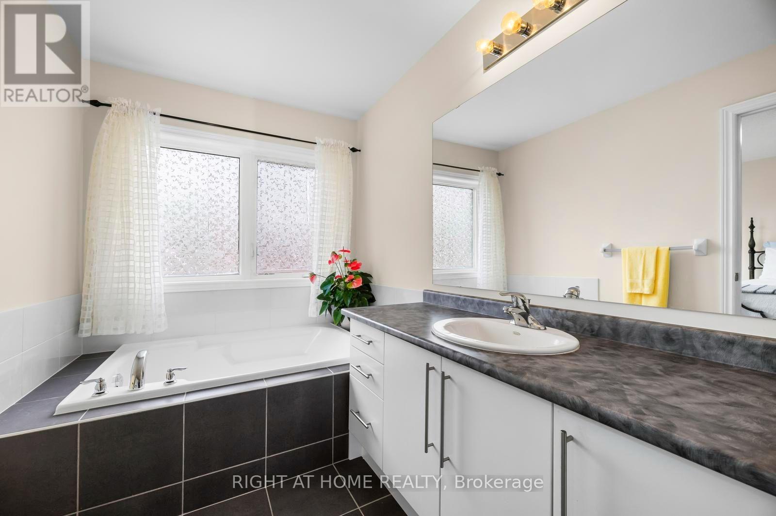 41 COASTLINE DRIVE - 22