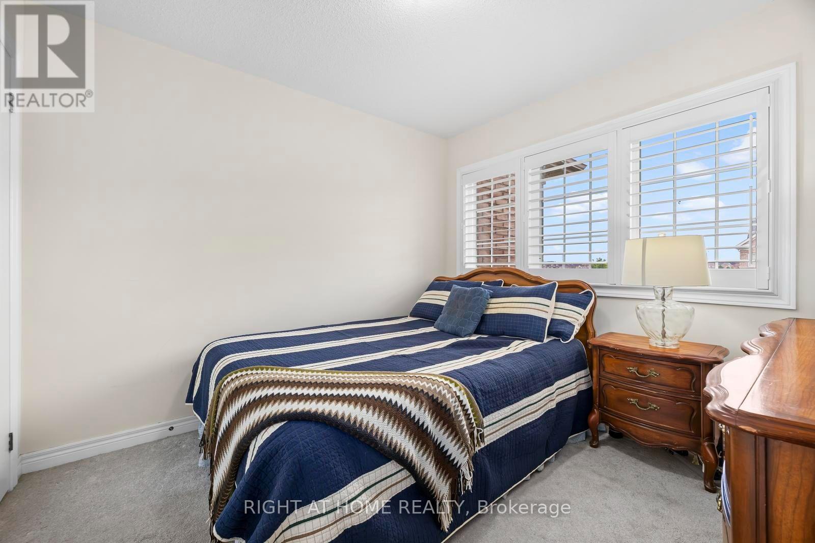 41 COASTLINE DRIVE - Image 28