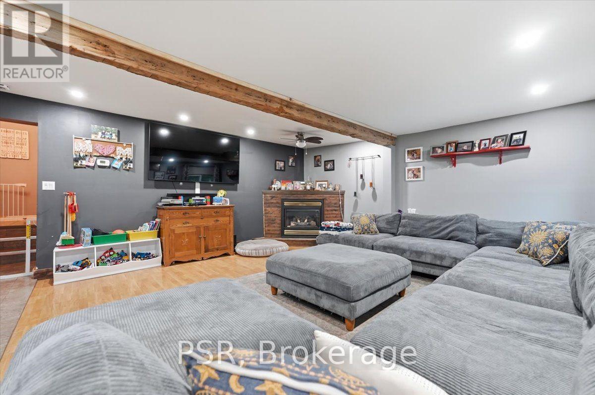 32 RICHMOND STREET - Image 15