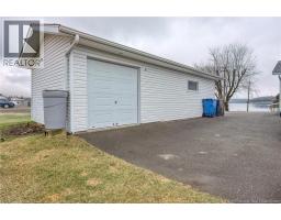 Bath (# pieces 1-6) - 208 St Georges Road, Grand Falls, NB E3Y1C3 Photo 8