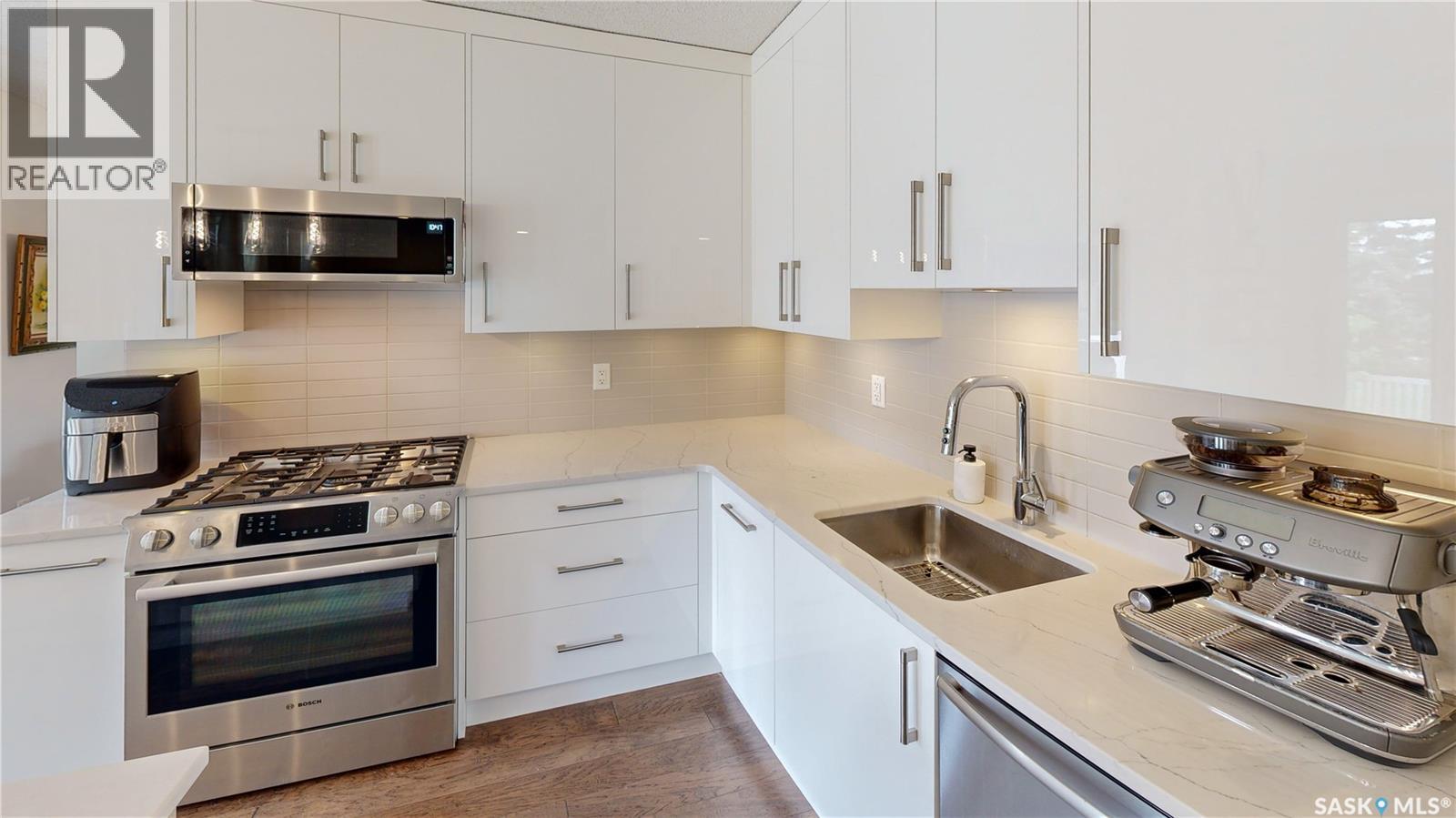 7551 BUTLER BAY - Image 15