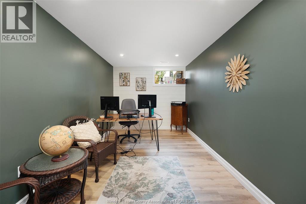 69 Conservation BOULEVARD - Image 21