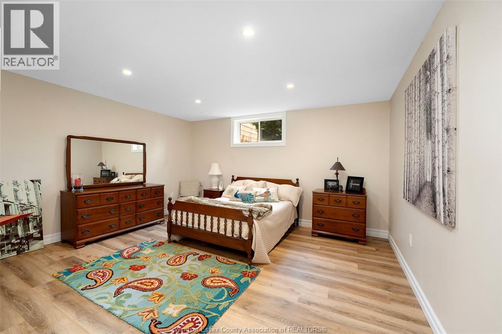 69 Conservation BOULEVARD - Image 24