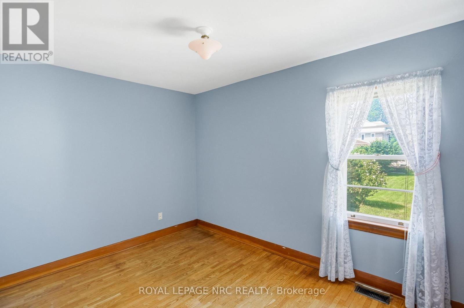 67 WALLACE AVENUE - Image 15