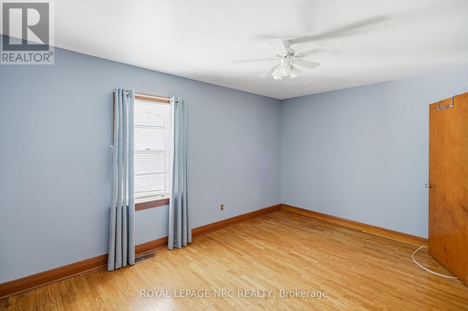 67 WALLACE AVENUE - 16