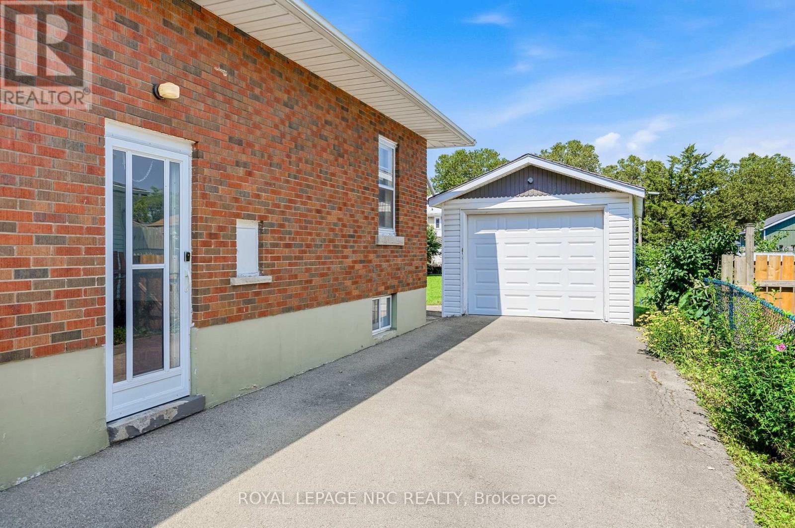 67 WALLACE AVENUE - Image 25