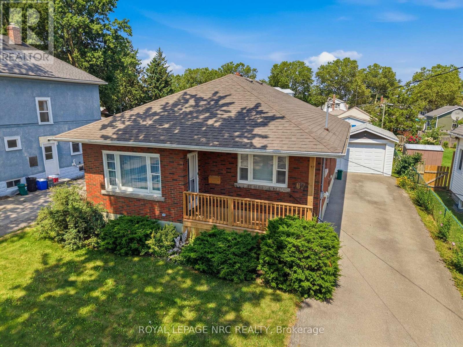 67 WALLACE AVENUE - 35