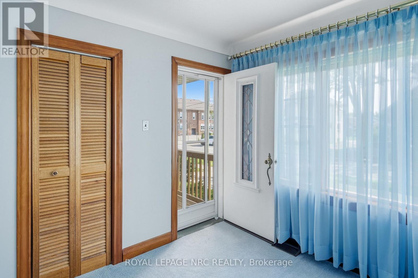 67 WALLACE AVENUE - 4
