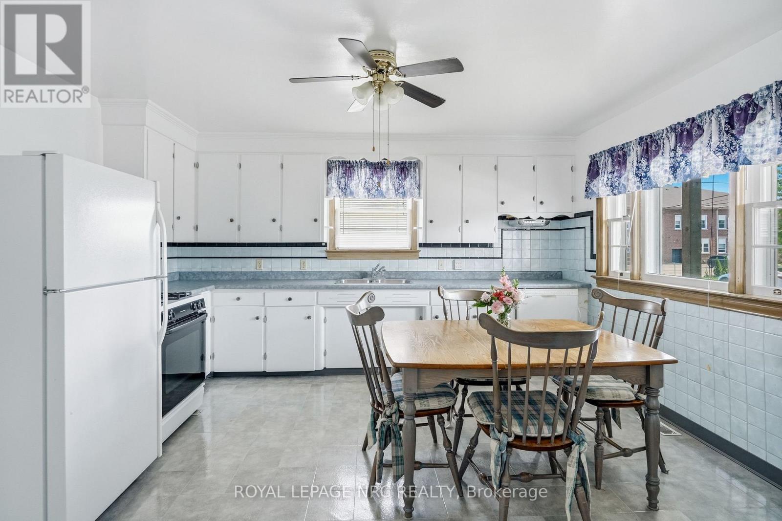 67 WALLACE AVENUE - Image 8