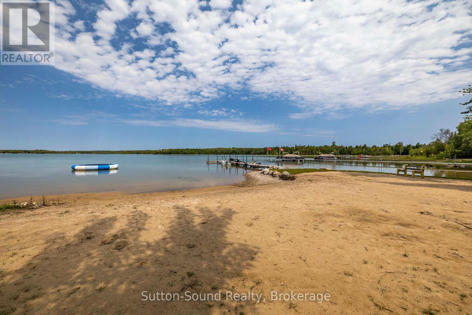 54 ROTH DRIVE - Image 41