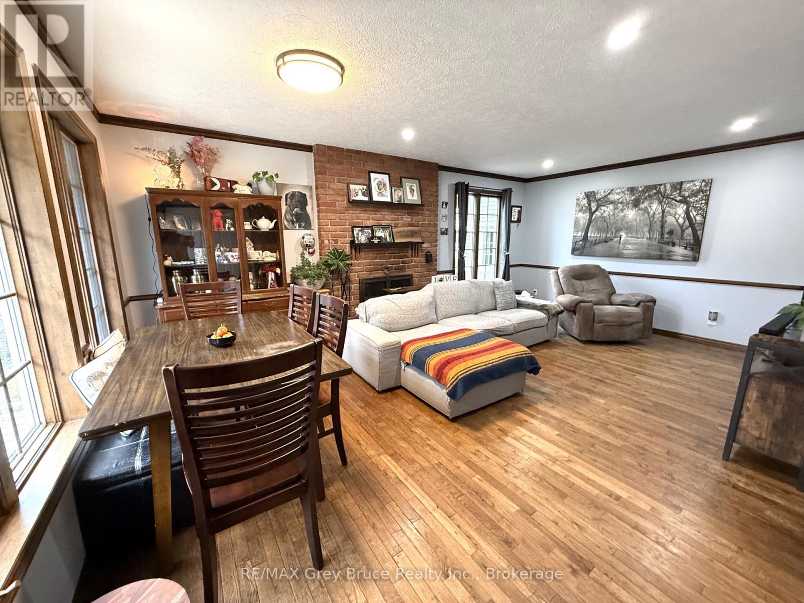 840 4TH STREET E - 4