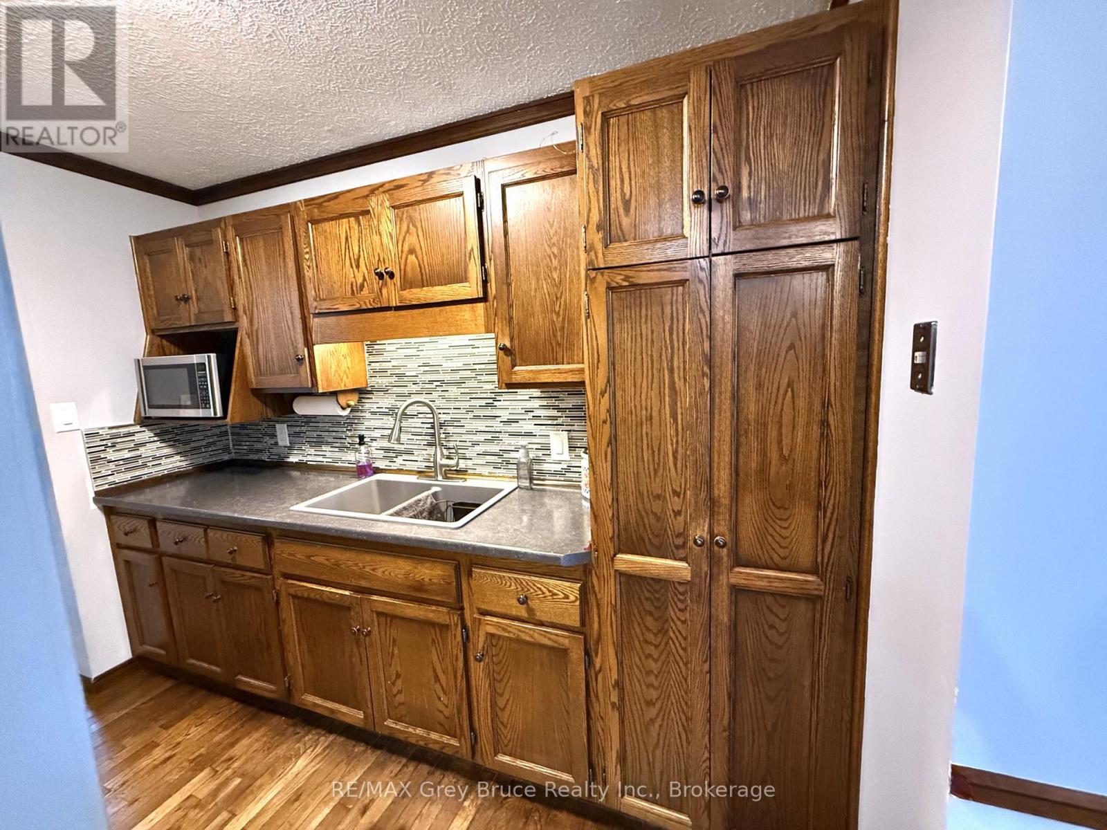 840 4TH STREET E - 7