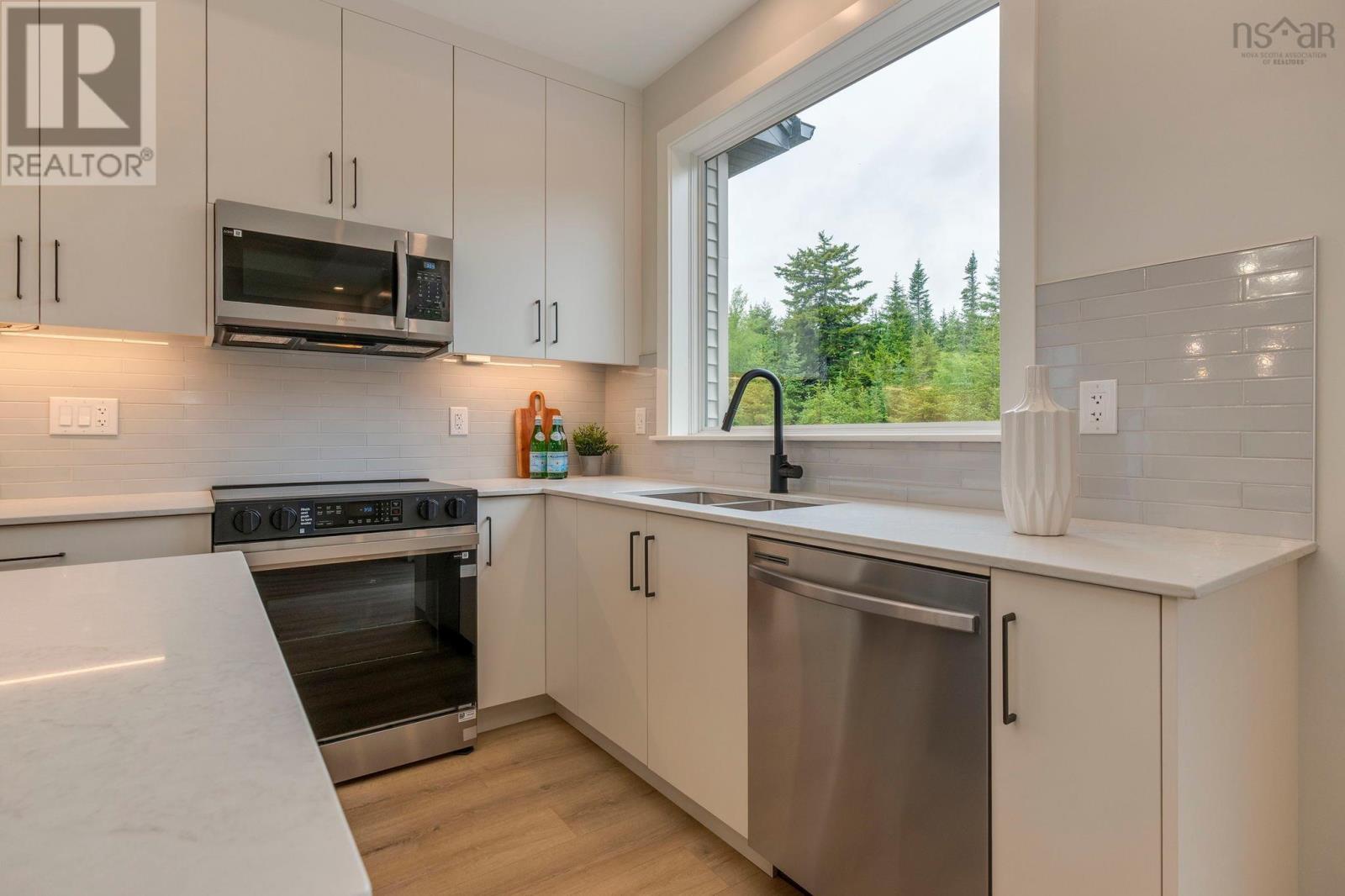 Property 18 of 49 of Lot 5129 222 Orchid Court