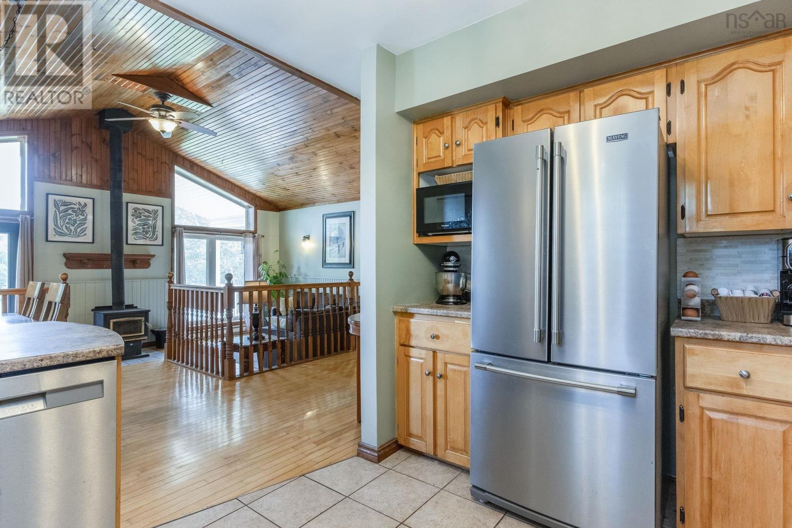 1040 Vault Road - Image 17
