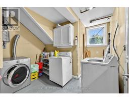 Kitchen - 137 Vancouver Street, Barrie, ON L4M4M5 Photo 13
