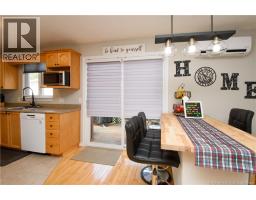 Living room - 49 Armoyan Court, Moncton, NB E1G4T5 Photo 8