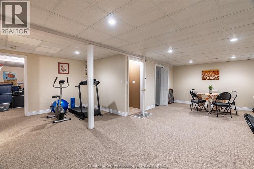 #24 154 Semenyn AVENUE - 20