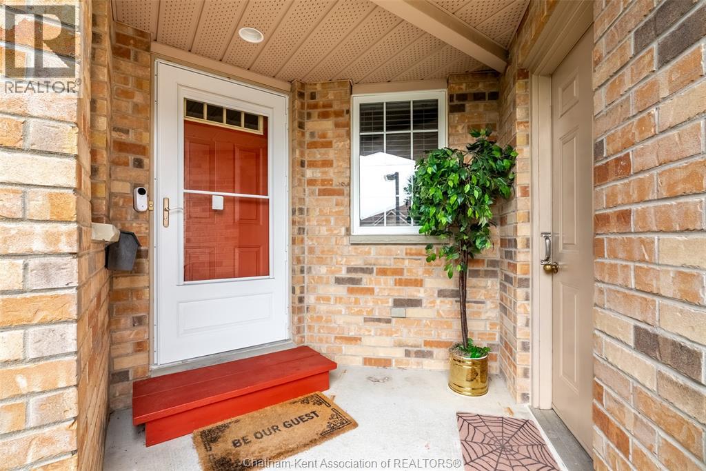 #24 154 Semenyn AVENUE - 4