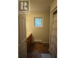 6 Marshall Crescent thumbnail 18