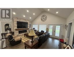 6 Island Pond Drive thumbnail 12