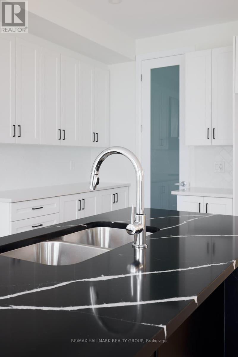Images are to showcase builder finishes only.