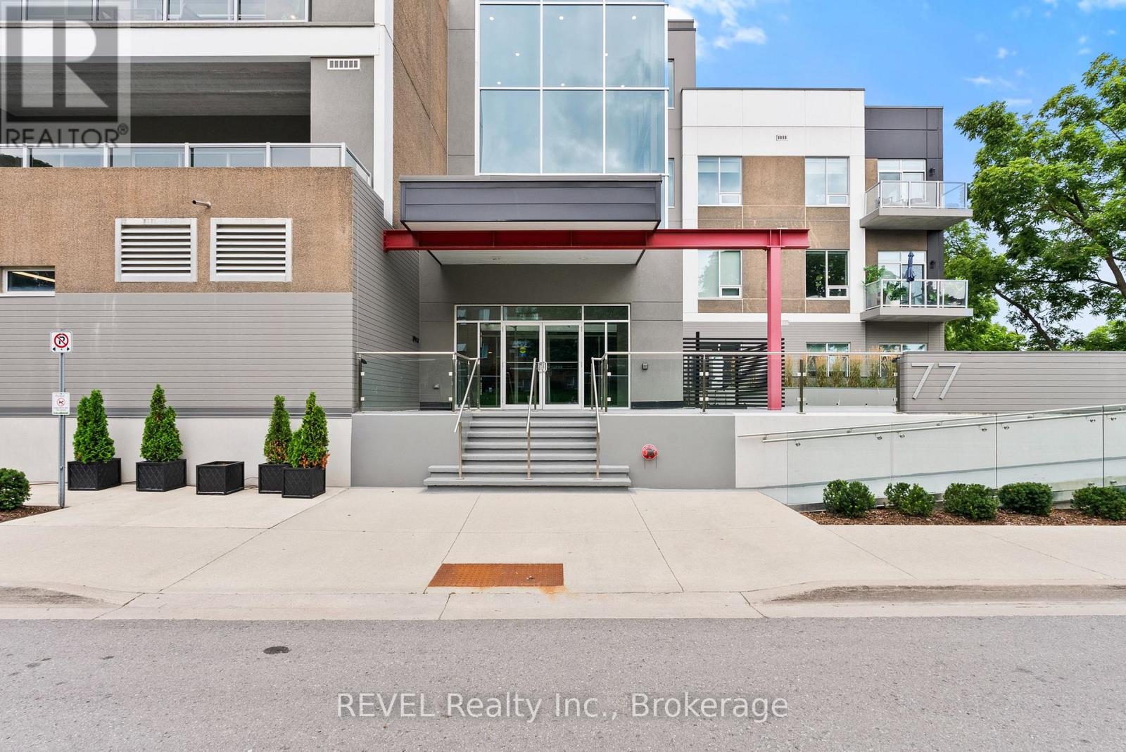 #404 77 YATES STREET - 4