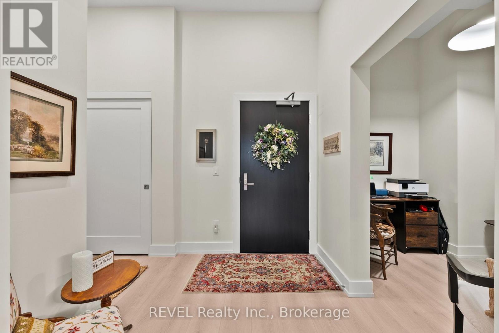 #404 77 YATES STREET - 6